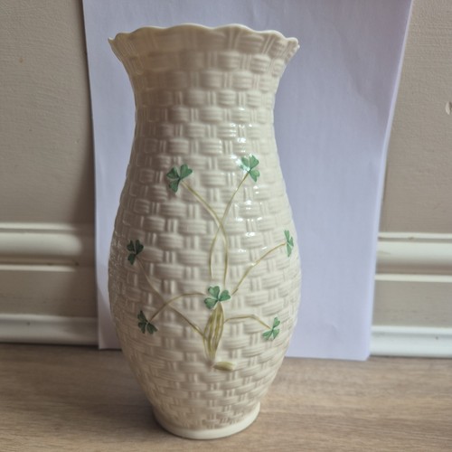 Irish belleek kylemore vase - kylemore,