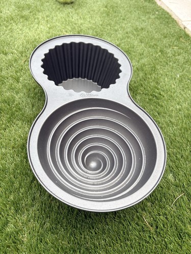 Wilton giant cupcake non - wilton, non-stick