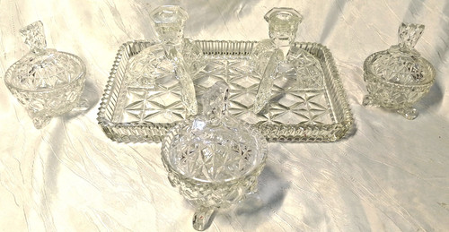 Attractive vintage pressed - ,