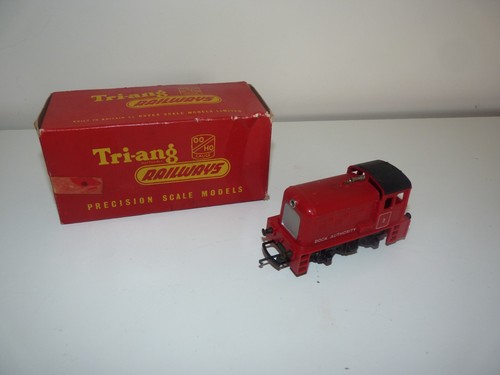 Tri ang railways - r253, 0-4-0