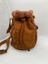 Russell & Bromley shoulder