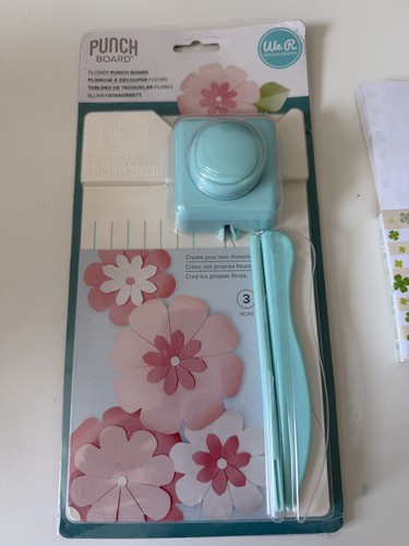 Memory keepers flower - r,