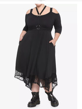 NWT Hot Topic Harness & Cold