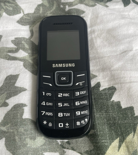 Samsung e1200 black mobile - gt-e1200,