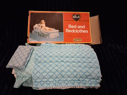 Vintage sindy bed - sindy, with