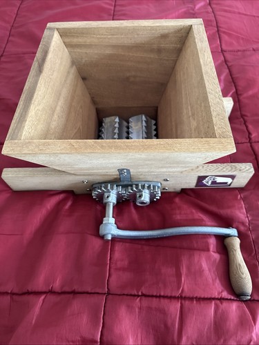 Wooden fruit crusher - wooden, crusher.