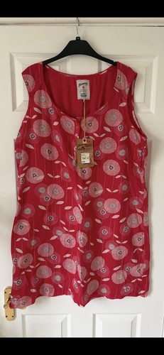Bnwt lovely tunic - bnwt,