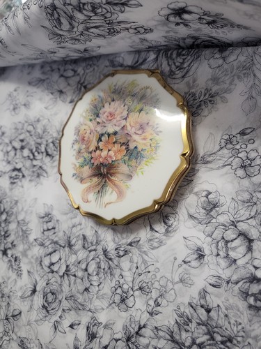 Vintage stratton with floral - with,