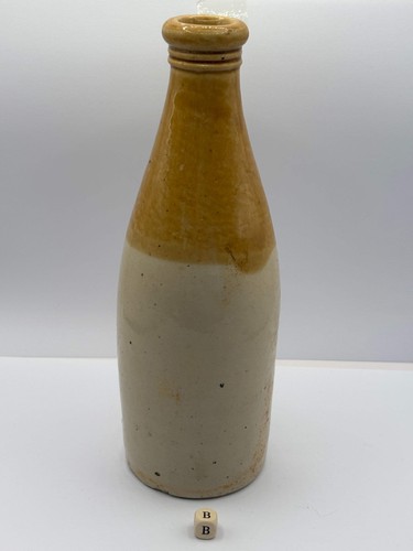Old plain stoneware - , ginger