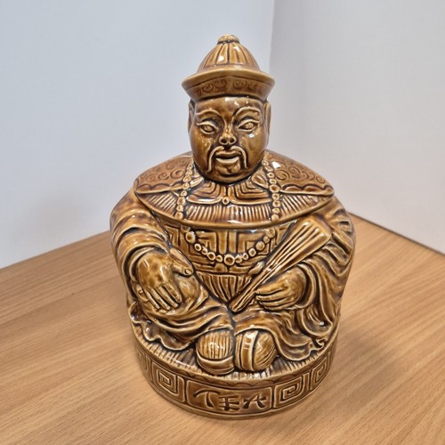 Sadler tea jar - chinese, man