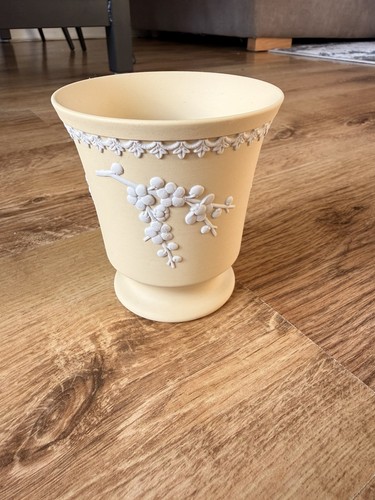 Wedgwood yellow jasperware - wedgwood,