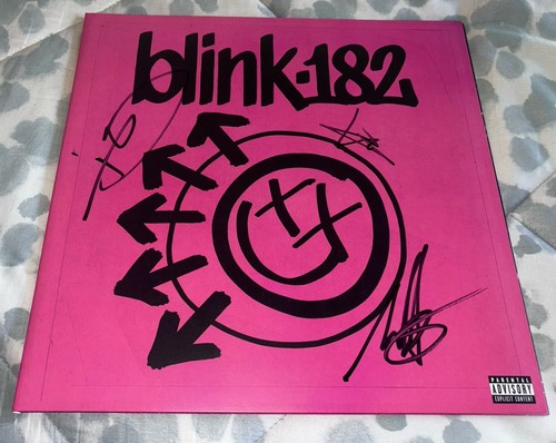 Blink 182 signed - 182,