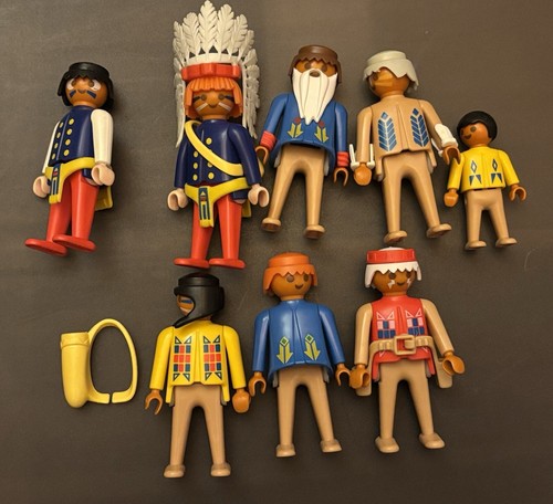 Playmobil red indian figures - ,