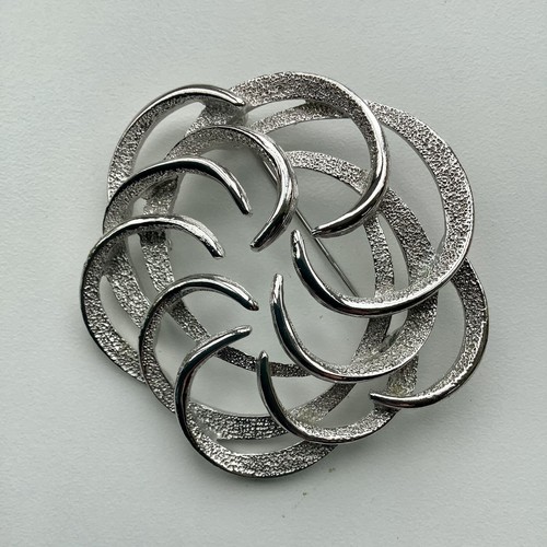 Vintage silver tone - tone, brooch
