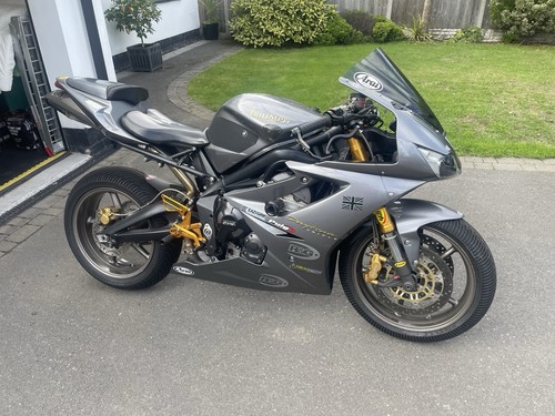 Triumph 675 daytona track - triumph, bike