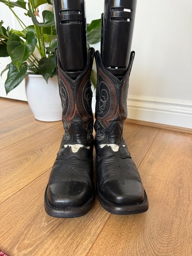 Vintage black red - &,
