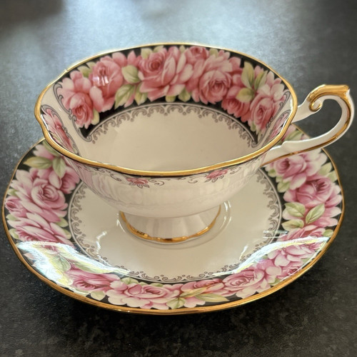Queen fine bone china - queen's,