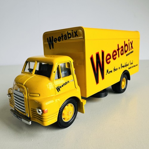 Corgi scale bedford - scale,