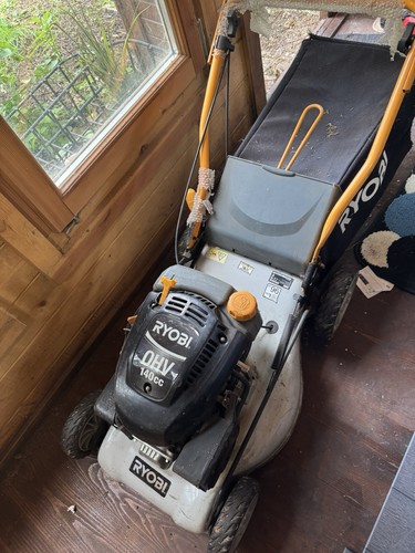 Lawnmower petrol engine - engine, pull