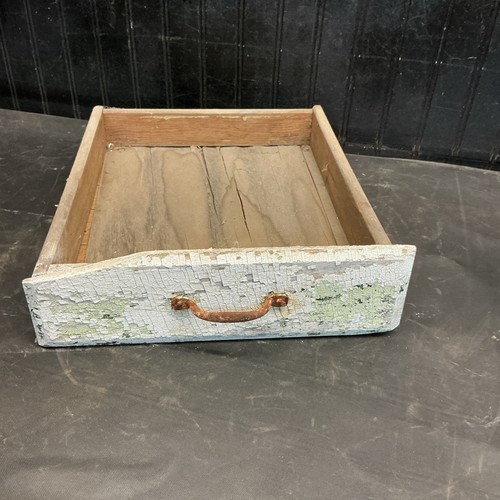 Shabby white drawer with metal - drawer,