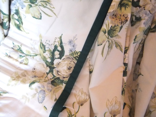 Vintage laura ashley winter - laura,
