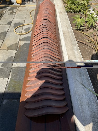 Rosemary clay bonnet hip tiles