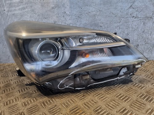 Toyota yaris head - yaris, light