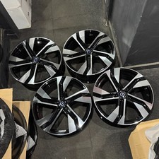 Ex Display 18” Volvo R