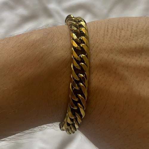 Gold tone curb link - gold,