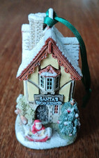 LILLIPUT LANE™ SANTA'S