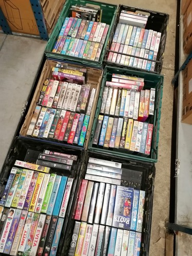 140 vhs video tape - vhs, movies