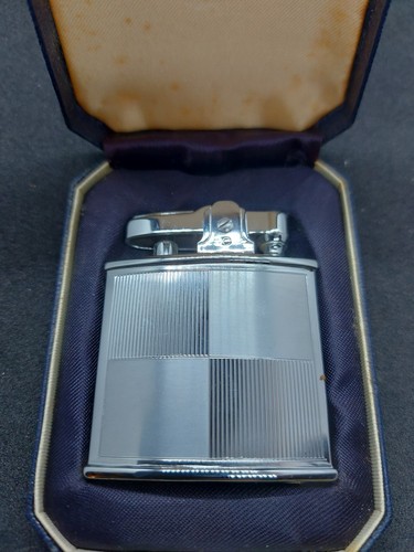 Mint condition ronson standard - mint,