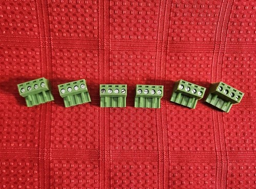 Speaker connectors plugs - (6),