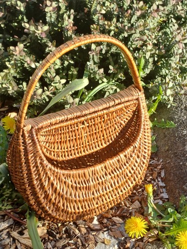 Vintage wicker gondola - vintage, basket