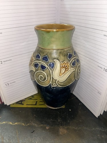 Royal doulton tube lined art - doulton,