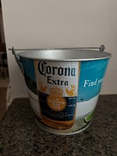 CORONA BEER: "Find your beach"