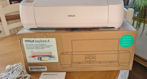 Cricut explore smart - 4,