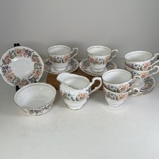 Royal Albert / Paragon -