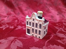 KLM Blue Delft  House by BOLS