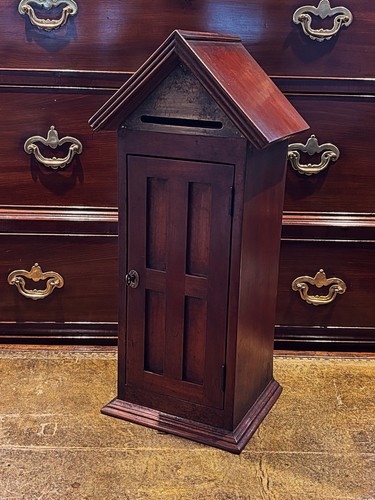 Mahogany locking table top - table,