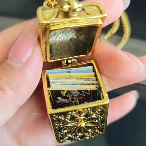 Tiny tarot deck - tiny,