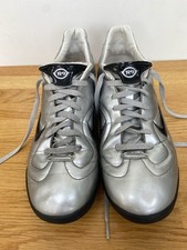 Nike Classic Rare r9 Football