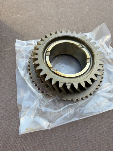 Toyota 33034 36090 3rd gear - toyota,