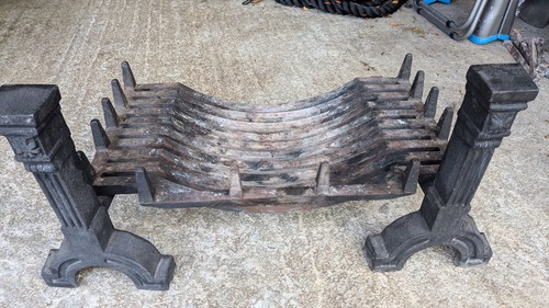 Freestanding black cast - freestanding,