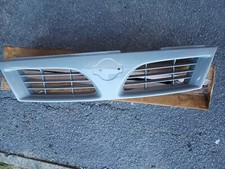 Nissan Almera N15,Radiator grill,pre facelift models,new genuine part.