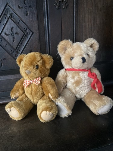 Vintage jointed teddy - jointed, bears