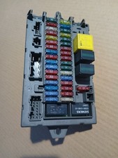 Land Rover Discovery 2 TD5 Dash Fuse Box YQE000110 