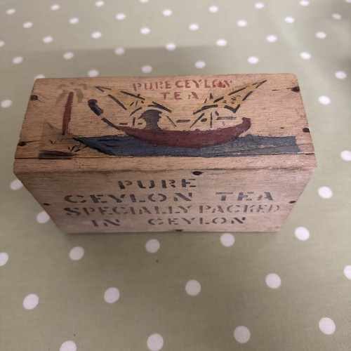 Vintage wooden ceylon - vintage, tea