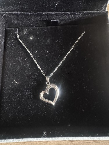 Warren james heart necklace - james,
