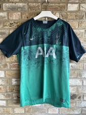 Tottenham Hotspur third away